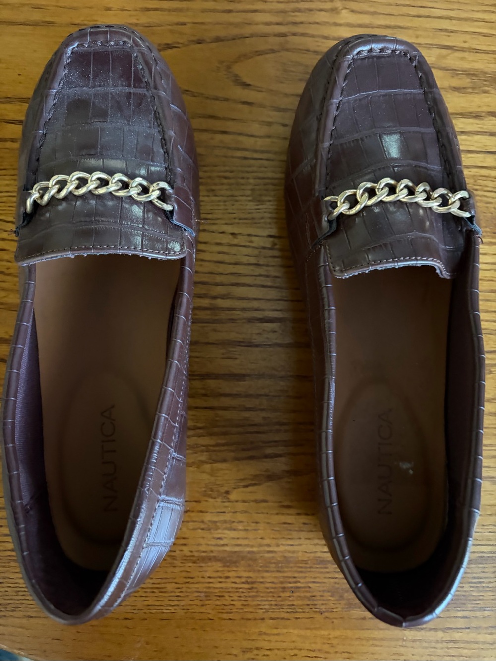 Nautica Dark Brown Croc-Embossed Loafers with Gold Chain